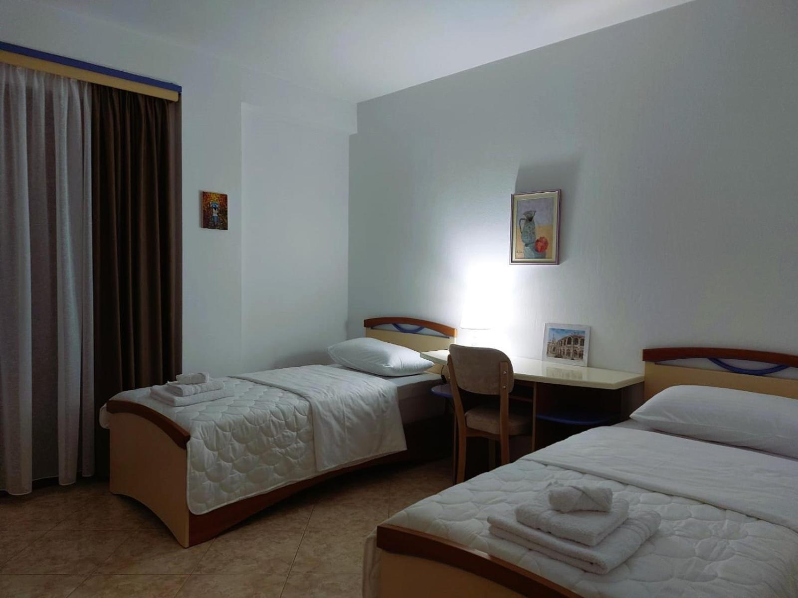 Wendy'S Apartment Berat Luaran gambar