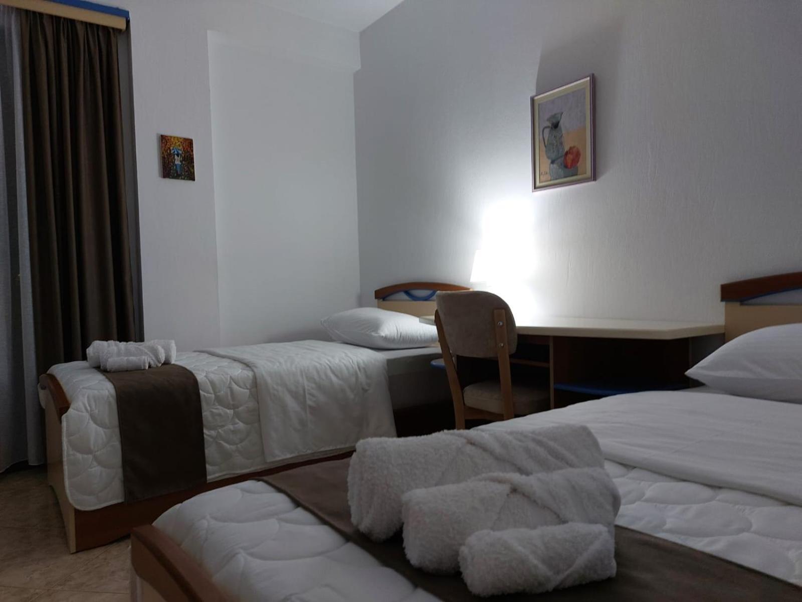 Wendy'S Apartment Berat Luaran gambar