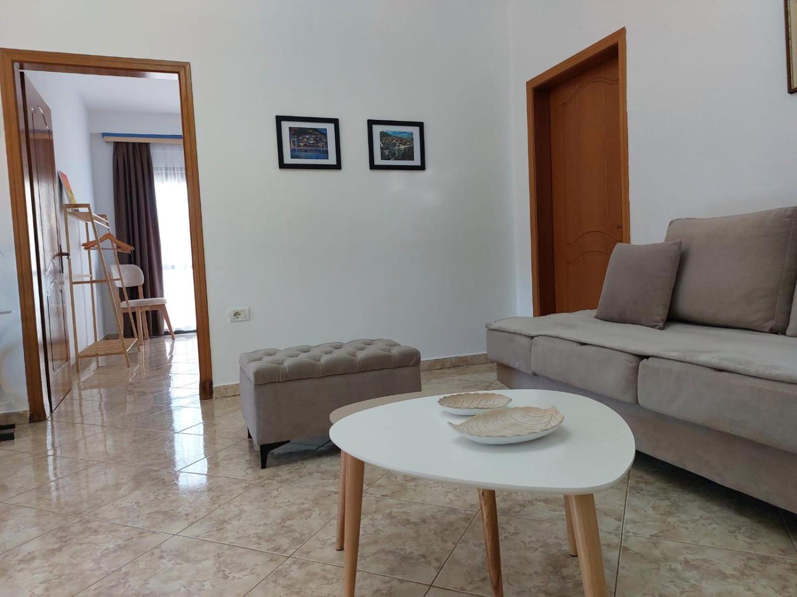Wendy'S Apartment Berat Luaran gambar